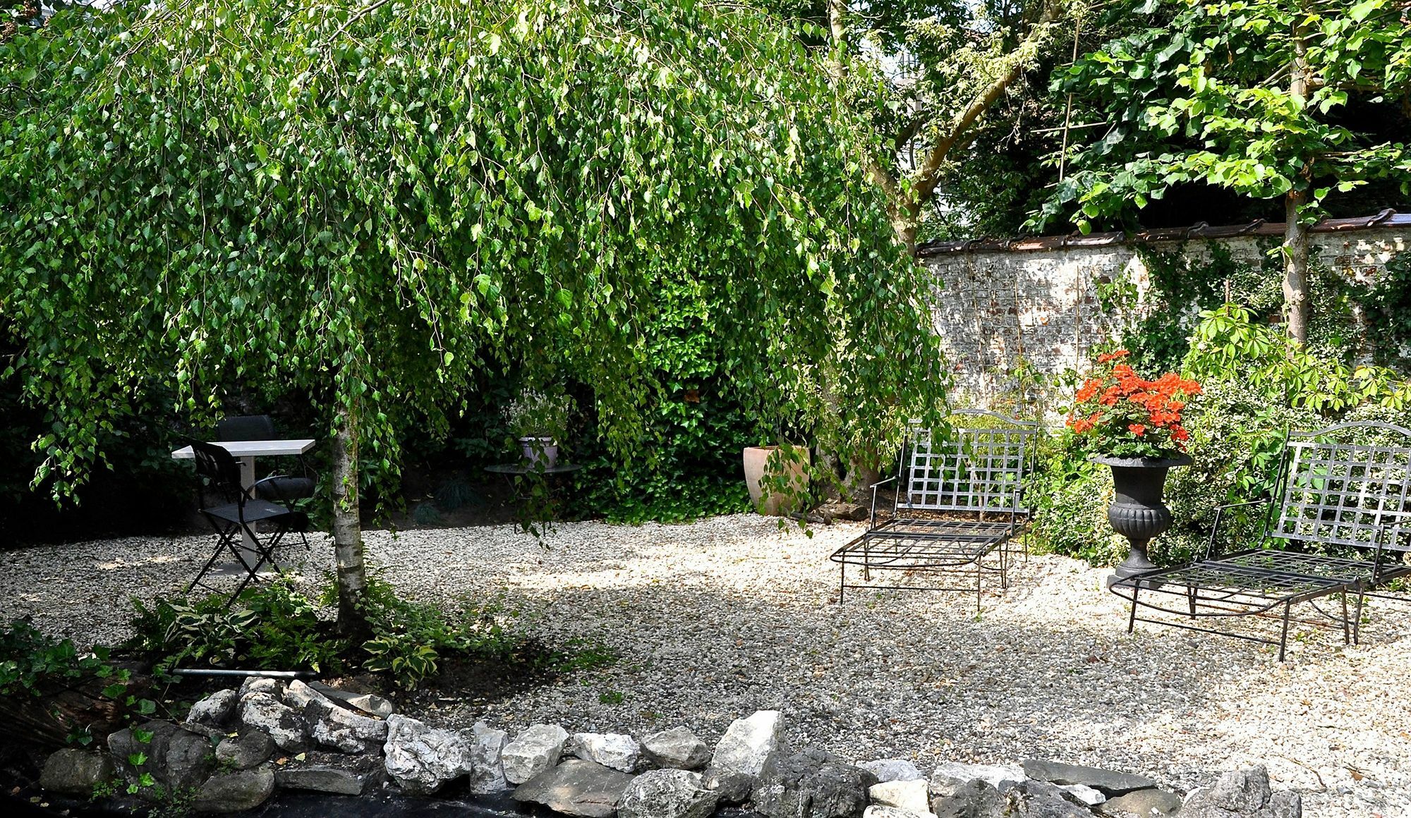 B&B Un Jardin En Ville Saint-Gilles Exterior foto